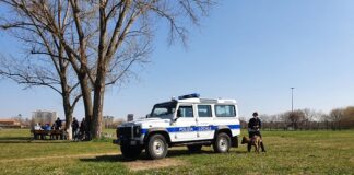 Pit fiuta la droga e fa arrestare due spacciatori