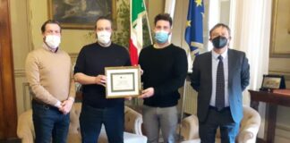 Premiato in Municipio il nuotatore Fabio Zironi detentore del record italiano Master 25 nei 50 farfalla