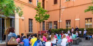 Chi va a scuola a piedi (e col Pedibus), vince