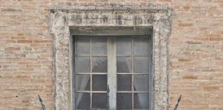 Anche all’Università di Parma un lenzuolo bianco per ricordare le vittime della mafia