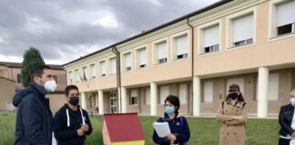 Tre robot automatizzati per tagliare l’erba nel parco della scuola primaria di San Giorgio (FOTO)