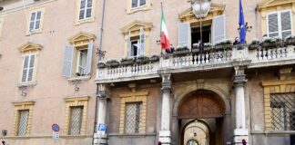 Festa della Repubblica, alzabandiera per i 75 anni