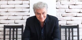 Al Teatro Diego Fabbri il 30 giugno Gioele Dix in “Vorrei essere figlio di un uomo felice”