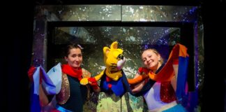 Martedì 3 agosto ore 21.15 alla Fabbrica delle Candele: Gli Alcuni in La Bella era addormentata nel bosco, ma…