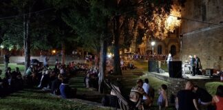 Un palco per gli appassionati