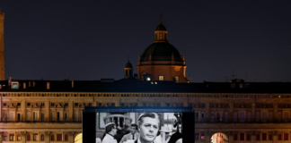 Sabato 14 agosto in Piazza Maggiore a Bologna “Extraliscio – punk da balera”