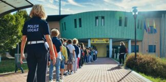 Educazione stradale, in gita al Comando della Polizia locale