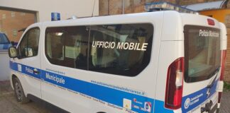 Non si ferma all’alt, inseguimento in auto attraverso due Comuni