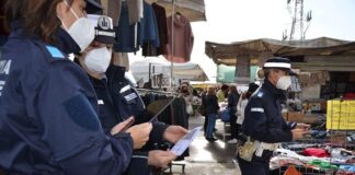Polizia Locale: continuano i controlli del green pass per gli ambulanti dei mercati rionali.