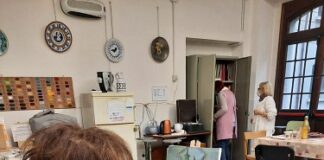 Alla scoperta dell’associazione “Blu Pavona”, punto di riferimento amatoriale del laboratorio di ceramica