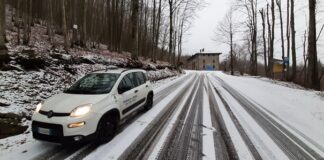 Provincia di Modena: Neve al Passo delle Radici