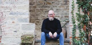 Il 3 dicembre esce “Parole leggere” di Martino Chieffo