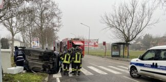 Incidente in via Bologna, coinvolte tre persone e due mezzi