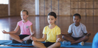 Al Molinetto i ragazzi a lezione di yoga con l’associazione culturale MillePiedi