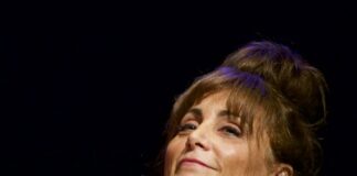 Al Teatro Verdi di Cesena il nuovo progetto musicale al femminile della cantautrice Paola Sabbatani