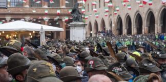 Il cappello con la penna, gli alpini fra curiosità e mostre