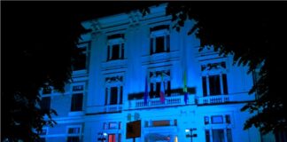 La Festa dell’Europa tinge i palazzi pubblici di blu