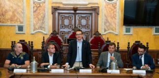 Atleti e dirigenti della ” Rugby Parma Fc 1931” ricevuti dal Sindaco e dall’Assessore allo Sport nella Sala del Consiglio