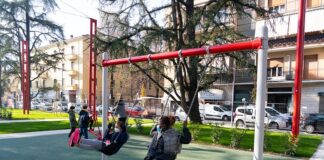 200.000 euro di interventi: dalla prossima primavera 15 nuove strutture gioco bimbi in quattro aree verdi di Parma