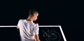 Aziz El Youssoufi in Chibani il 22 dicembre a Drama Teatro, Modena