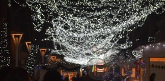 Cattolica, le luminarie in centro resteranno sino fine febbraio