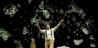 “Controvento” di e con Michele Cafaggi l’8, il 9 e 10 gennaio a Piacenza