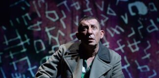 L’Oreste con Claudio Casadio dal 9 al 12 febbraio al Teatro Arena del Sole