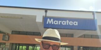 Cinema, a Maratea fan in delirio per l’arrivo del Re della musica cristiana Fabrizio Venturi