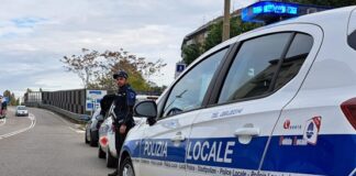 Alla guida senza patente, fermato dalla Polizia locale