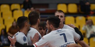 Bologna strappa un punto alla capolista: San Donà festeggia al quinto set