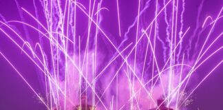 Capodanno a Ferrara 2024: torna lo show pirotecnico e musicale dell’incendio del Castello estense