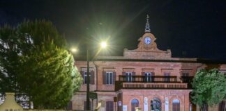 Una folla alle celebrazioni di Riccione per il 25 aprile