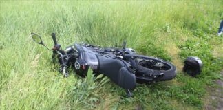 Scontro tra un autocarro e una moto (FOTO)