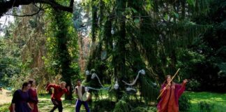 Il drago dalle sette teste del Teatro dell’Orsa a Reggio Emilia per Reggionarra