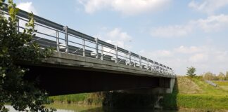 Prosegue manutenzione del ponte di via Orazio Poltronieri a Cassana