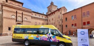 Tre nuovi scuolabus elettrici per il trasporto green degli studenti delle frazioni di Ferrara