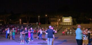 La Claudio Cavalli Band lunedì sera conduce le danze alla Balera Verdemare di Riccione