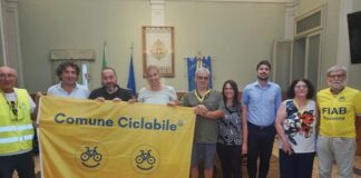 Russi città italiana a misura di bicicletta, consegnata la Bandiera gialla della FIAB