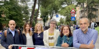 Primo giorno di scuola tra entusiasmo, sicurezza e cura dell’ambiente (FOTO)
