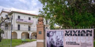 Riccione racconta il cinema e il teatro di Toni Servillo e l’America degli anni ’50 e ’60 di Vivian Maier