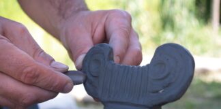 Alla Terramara si modella la ceramica cpme 3.500 anni fa