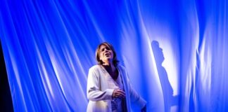 Lella Costa in ‘Otello, di precise parole si vive’ dall’8 al 10 novembre al Teatro Duse di Bologna