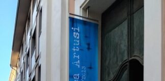 Le opere dell’artista cesenate Andrea Artusi raccolte in una mostra allestita nella Chiesa di San Zenone (FOTO)