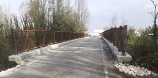 Terminata la manutenzione del ponte ciclopedonale sul Burana all’innesto con via Diana