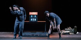 Federica Carruba Toscano e Arianna Cremona in “Il nostro martello è in mano a mia figlia” il 5 dicembre alla Casa del Teatro di Faenza