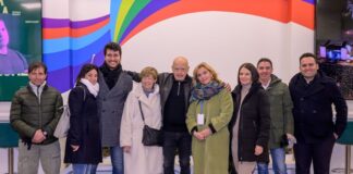 Spiaggia, lungomare e viali dello shopping affollati per l’ultimo weekend del 2024