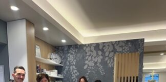Un “cin cin” con il sindaco riaccende l’Ottica Fantini