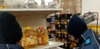 Controlli a sorpresa in un negozio del Gad