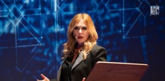 Roberta Bruzzone con Delitti allo specchio il 18 maggio al Teatro Celebrazioni di Bologna