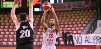 La UNA Hotels va sotto nel primo tempo ma reagisce nella ripresa, in finale ci va però Trapani